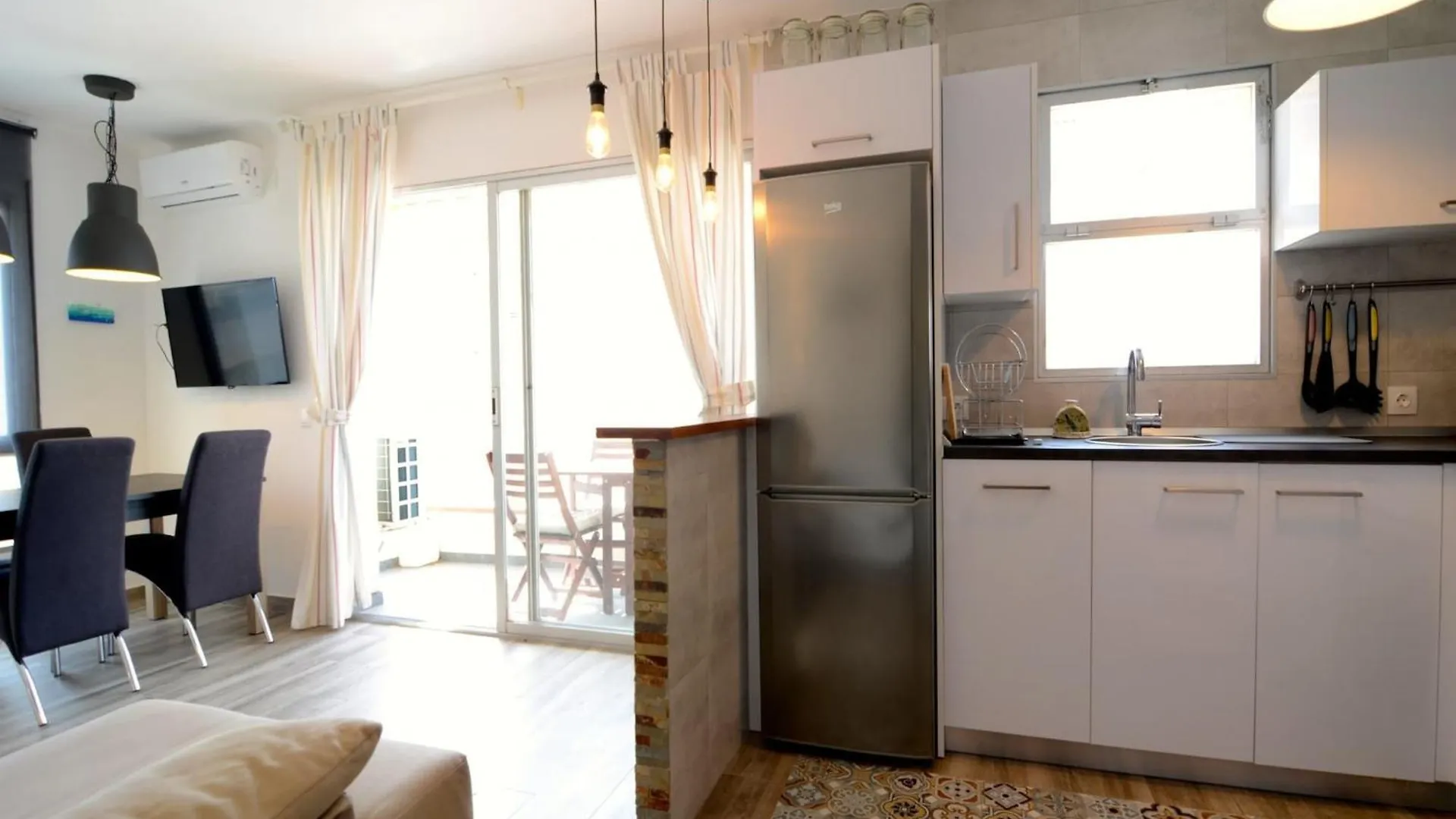 Omega 5 1-D Apartment L'Estartit