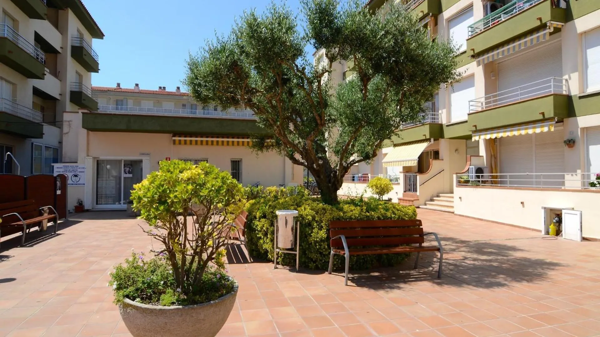 Omega 5 1-D Apartment L'Estartit İspanya